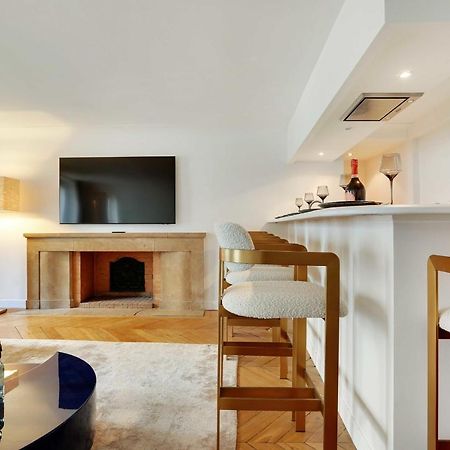Elegant Apartment - 2Bd-6P - Avenue Montaigne Párizs Kültér fotó