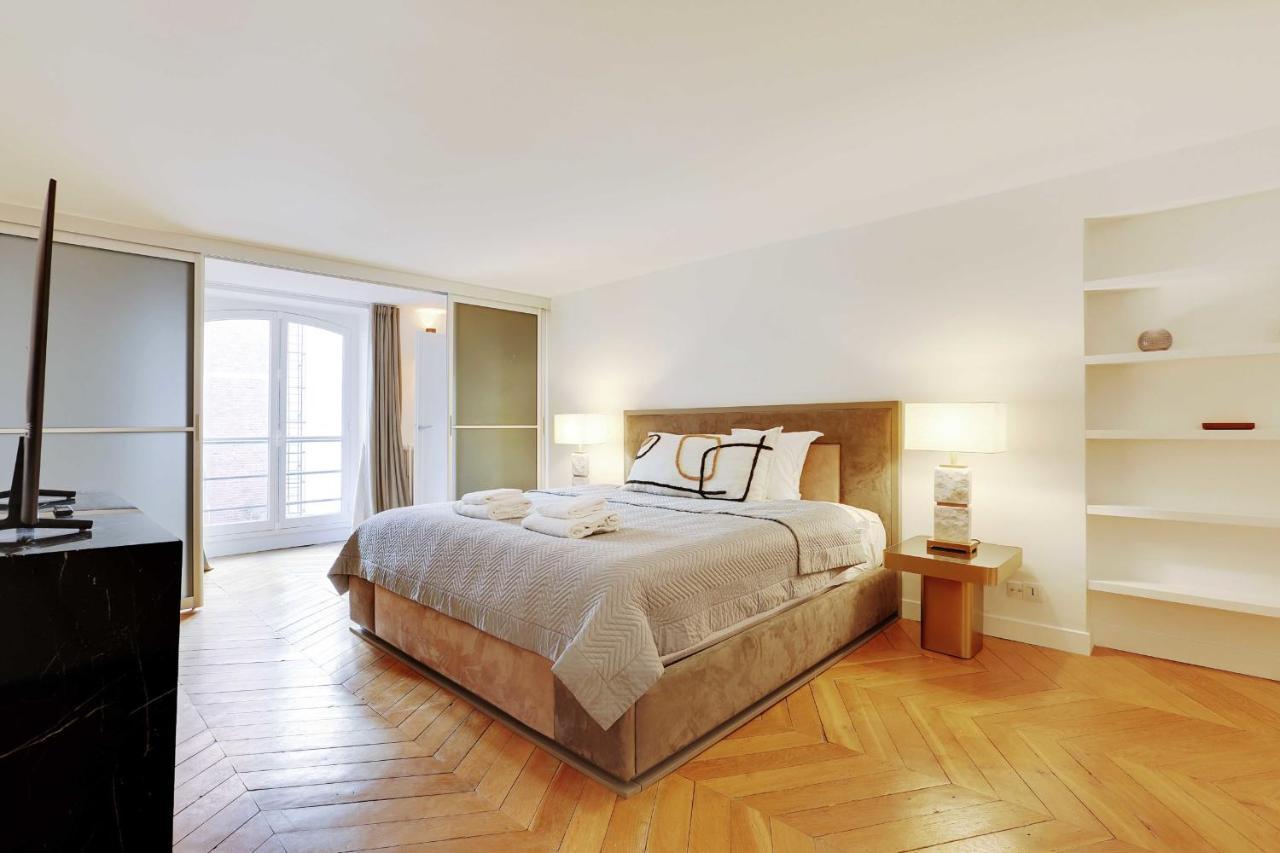 Elegant Apartment - 2Bd-6P - Avenue Montaigne Párizs Kültér fotó