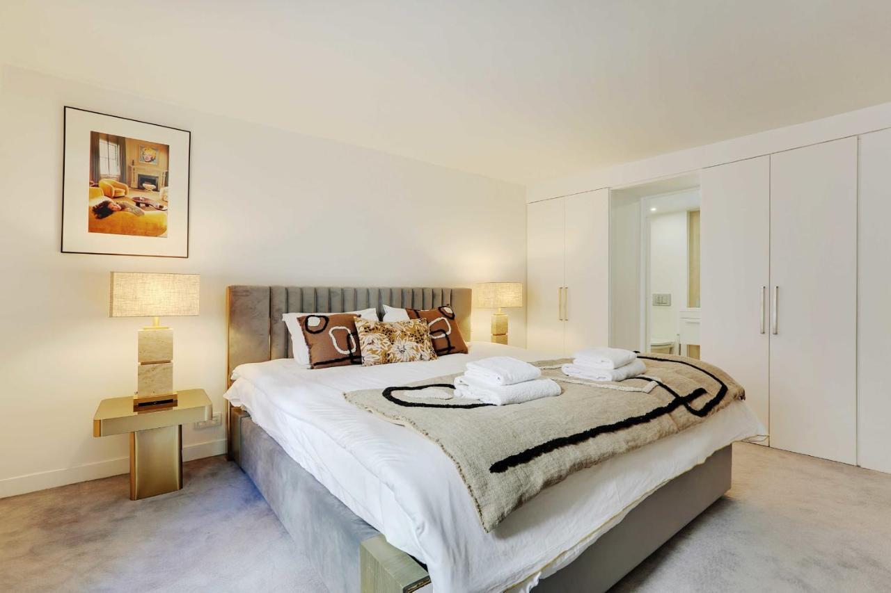 Elegant Apartment - 2Bd-6P - Avenue Montaigne Párizs Kültér fotó